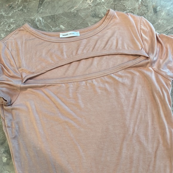 Keyhole top - Picture 6 of 6